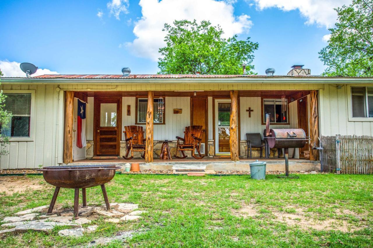 River Ridge Bandera Cabin Exterior foto